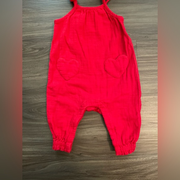 Old Navy Bright Red Kids Cotton Romper with Heart Details size 3-6 months - Picture 3 of 5